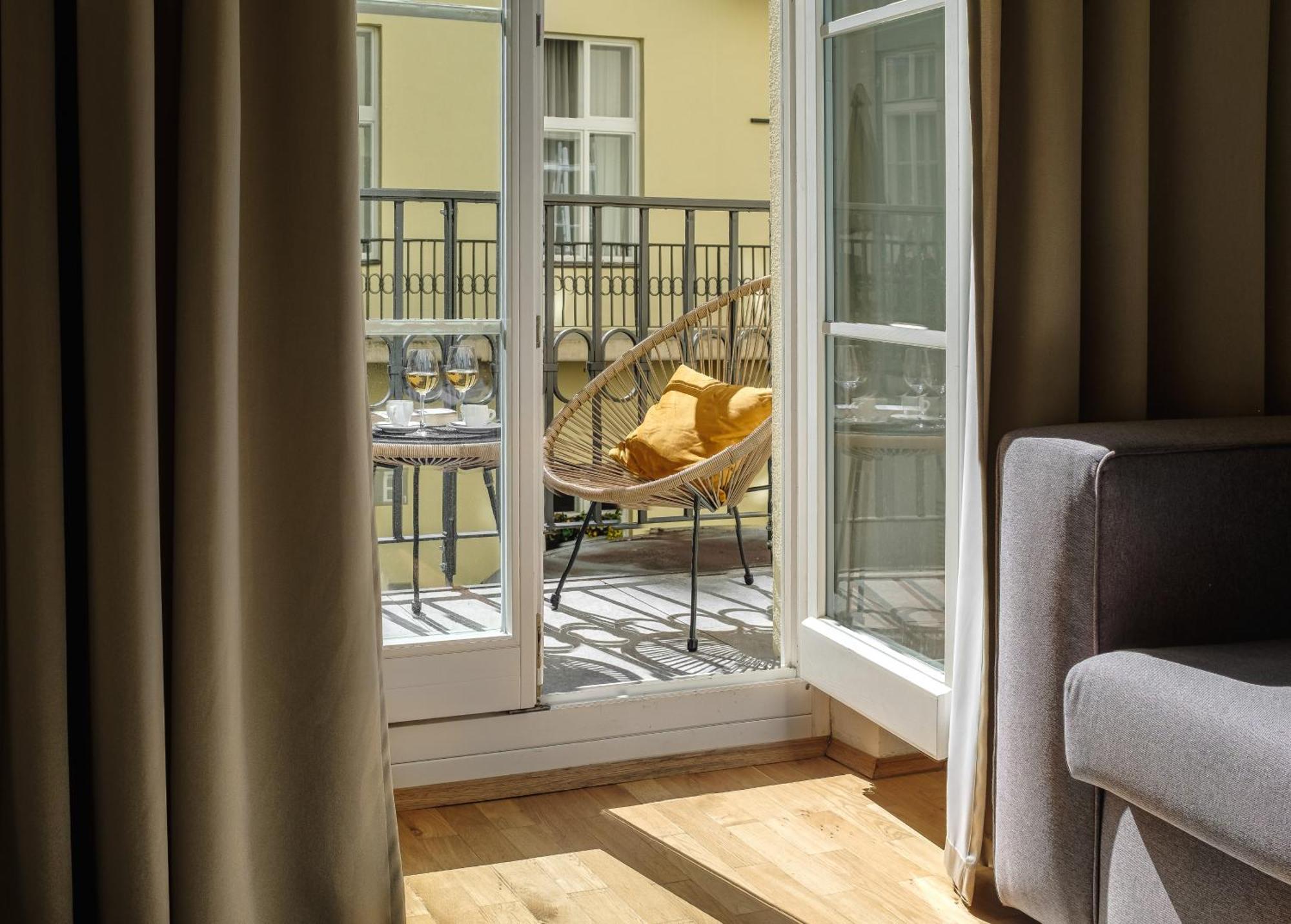 Vn48 Suites By Adrez, Prague